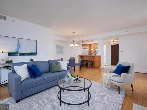 4821 Montgomery Ln APT 703, Bethesda, MD 20814