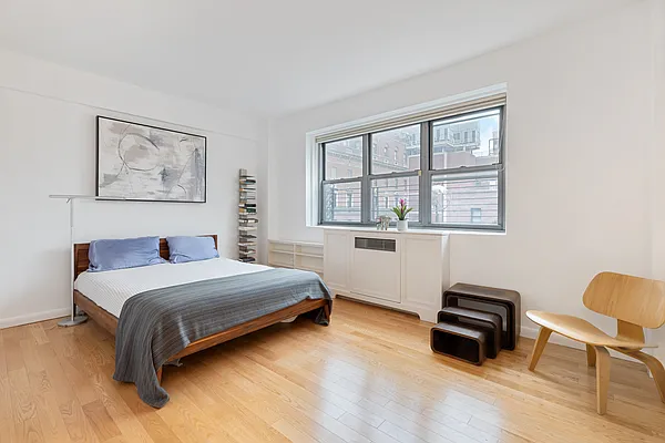 Sold by Nest Seekers International | media 12