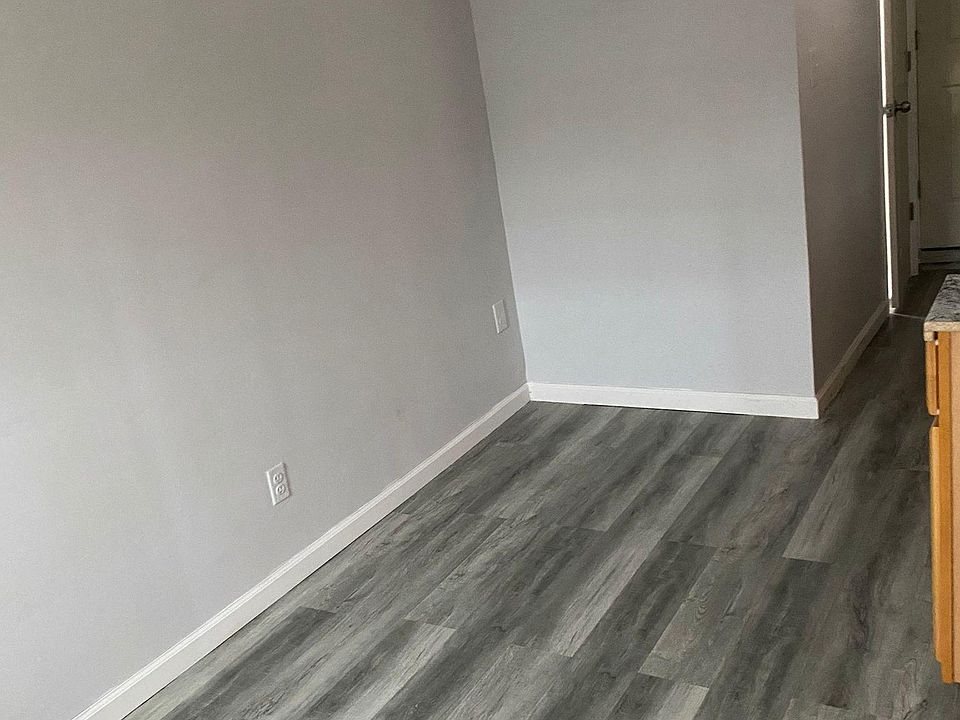 2nd image of 573 Jackson Ave Floor 1