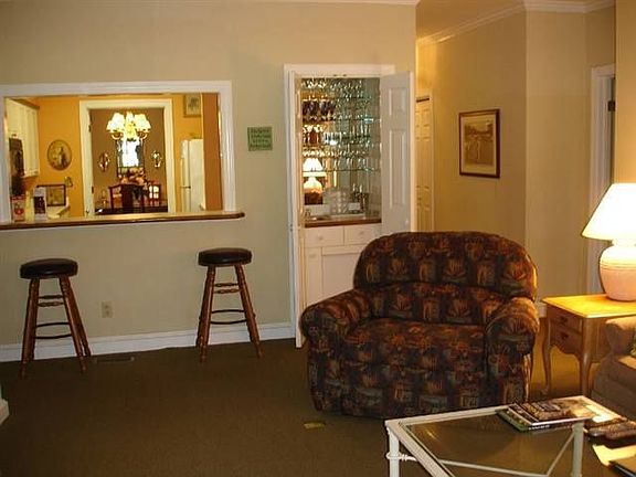 3rd image of 207-2 Golden Bear Dr