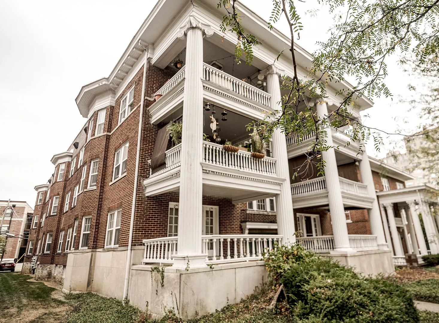 1550 E. Broad St. — Photo 2
