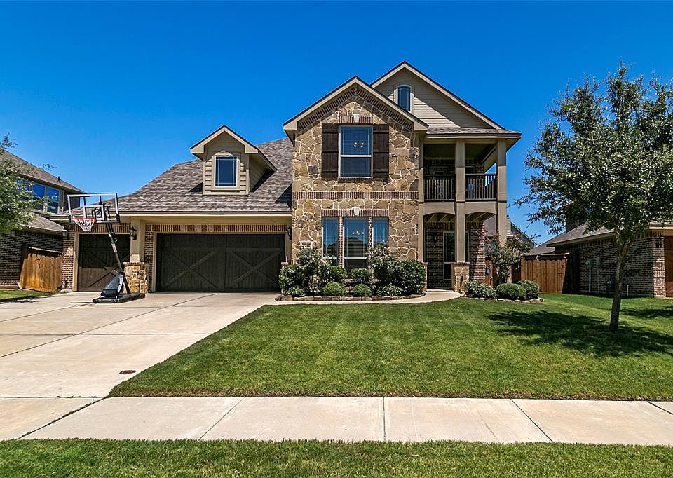 1st image of 3212 Pampa