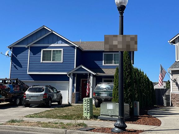 2nd image of 1216 NE 3rd Ave