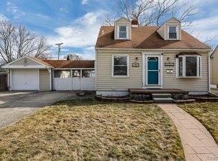 21934 Redmond Ave, Eastpointe, MI 48021