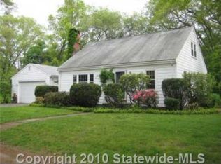 24 Tullson Ave, Seekonk, MA 02771