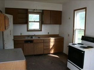 916 W Main St, Marshall, MN 56258
