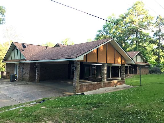 2nd image of 1073 Beechwood Dr