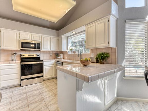 2nd image of 6225 Thicket Ct