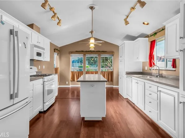 15300 Palm Dr Space 242, Desert Hot Springs, CA 92240