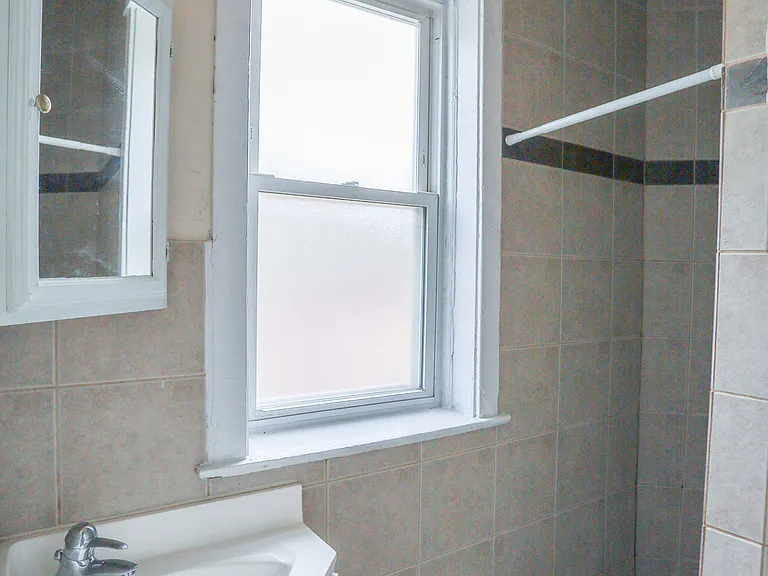 1300 W Albion Ave #1 — Photo 7