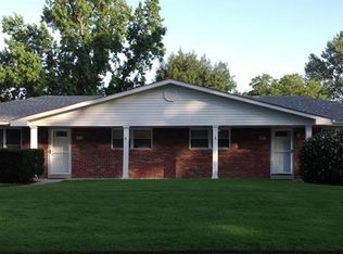 1609 Menard Dr, Belleville, IL 62220