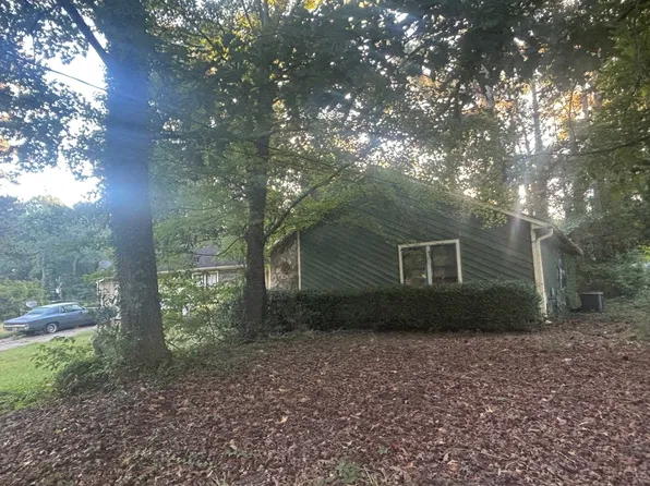 1059 Redan Trail Ct, Stone Mountain, GA 30088