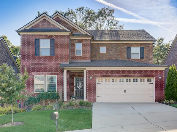 597 Fall Creek Cir, Goodlettsville, TN 37072