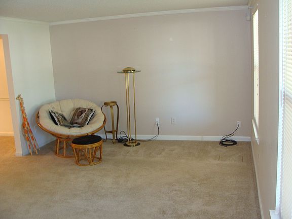 3rd image of 6811 Idlewild Brook Ln