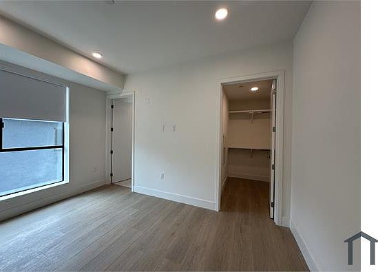 3rd image of 3649 Regal Pl #301