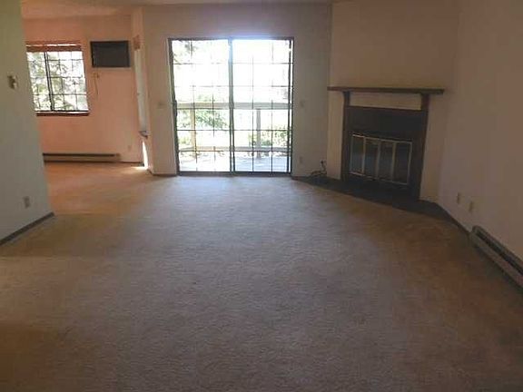 3rd image of 103 S Neyland Ave #1103