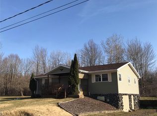 330 6th St, Corry, PA 16407