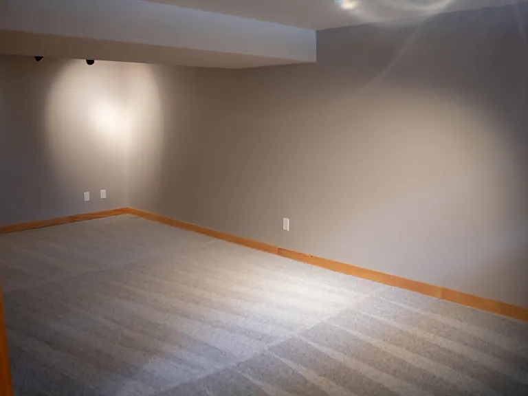 5761 Railroad Blvd — Photo 10
