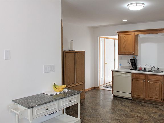 4th image of 307 E Butler Ave