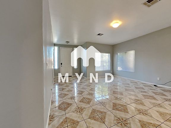 4th image of 8421 W Avalon Dr