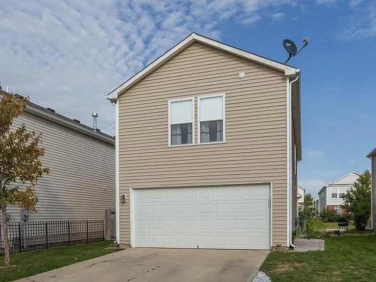 10223 Cumberland Pointe Blvd — Photo 2