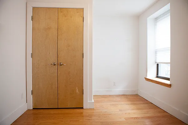 Rented by P Management | media 34