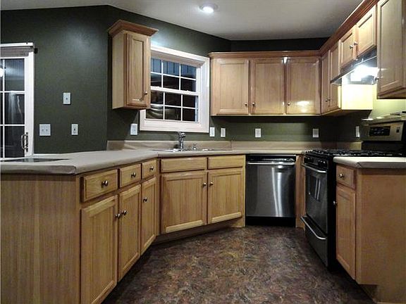 4th image of 9011 Byler Ct