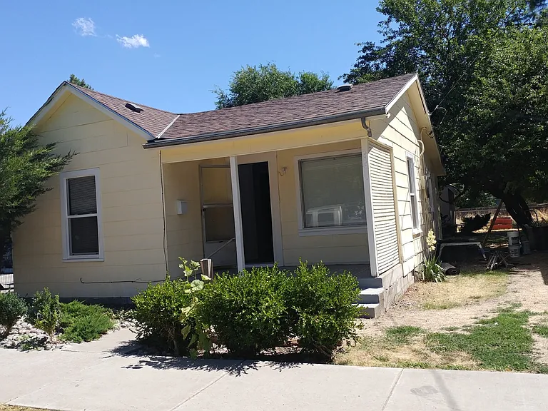 2420 Wantland Ave — Photo 1