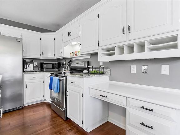 5th image of 11803 Craig St