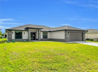 2927 8th St SW, Lehigh Acres, FL 33976