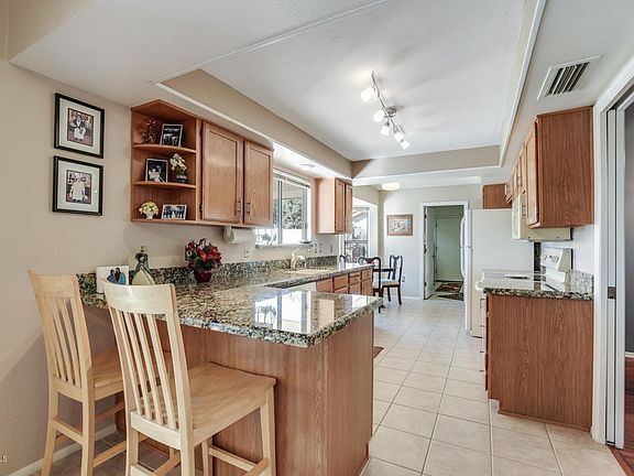5th image of 21402 N Sunglow Dr