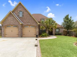 7945 Windcastle St, Beaumont, TX 77713