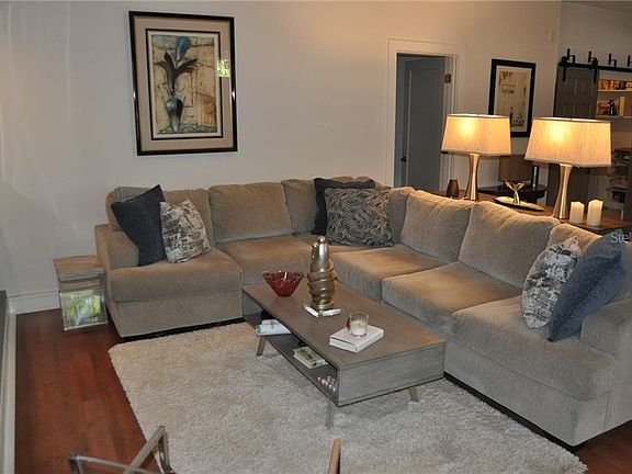 4th image of 33645 Tarlton Dr