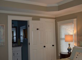 704 Forrest Dr, Homewood, AL 35209