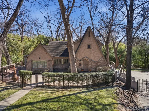 3155 S Rockford Dr, Tulsa, OK 74105