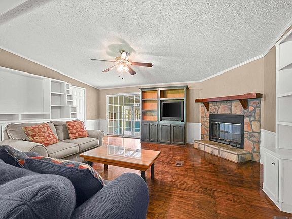 3rd image of 33382 Duff Rd