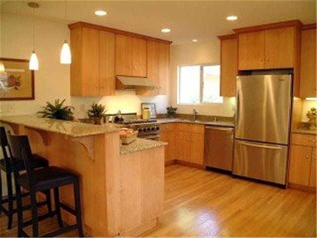 2nd image of 771 Cambridge Ave