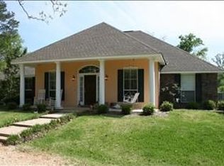 18038 Willie B Rd, Covington, LA 70435