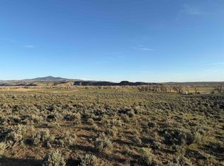 4 Viewpoint Mnr, Dixon, WY 82323