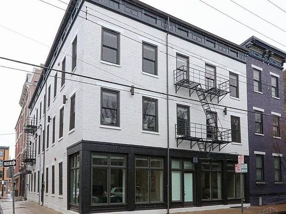 2nd image of 13 W 15th St #A2