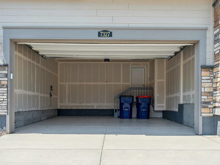 7327 S Yank Ct — Photo 3