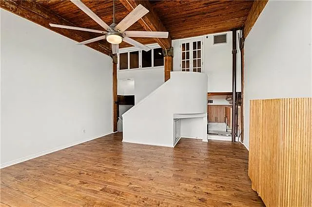1107 S Peters St #414 — Photo 3