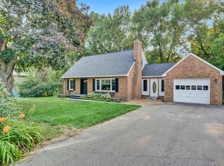 4944 Woodridge Rd, Minnetonka, MN 55345