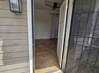 3853 Seneca Ave, Los Angeles, CA 90039