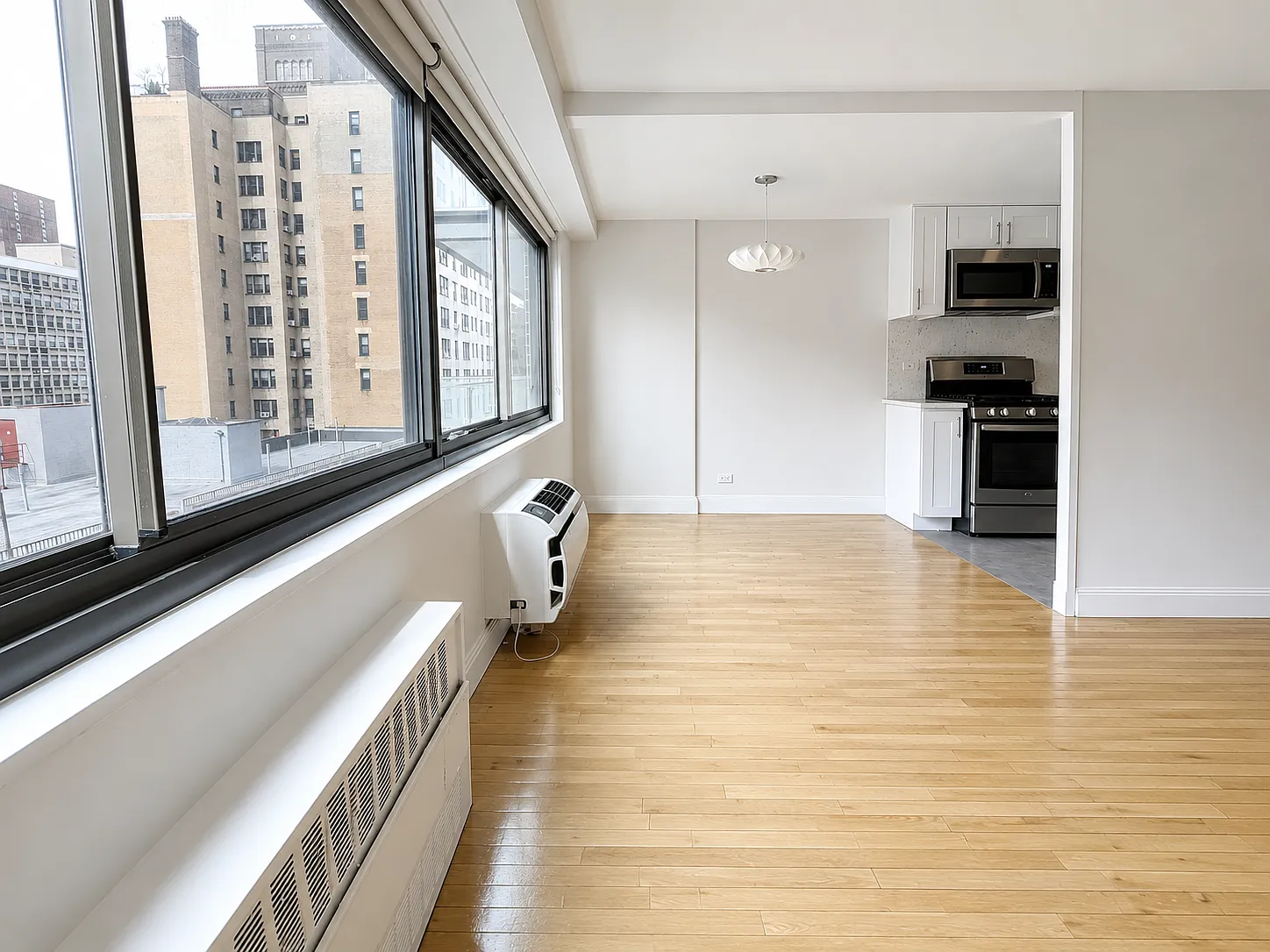 160 West 97th Street — Photo 2