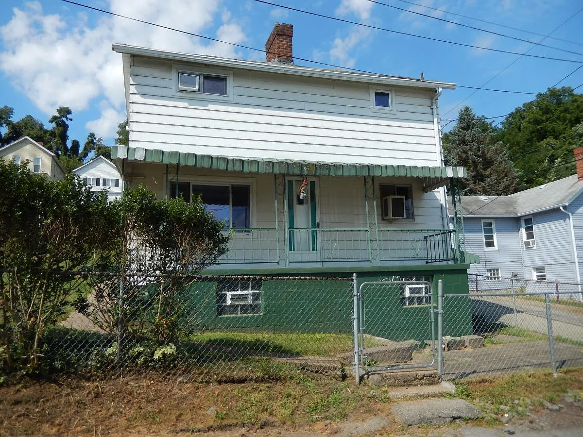 942 Shady Ave photo 1