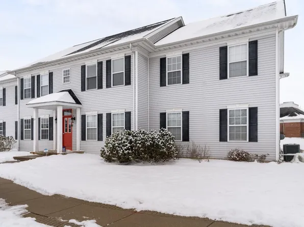 23 Abington St Unit D, Valparaiso, IN 46385