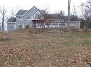 37 Merry Acres Ln, New Milford, CT 06776