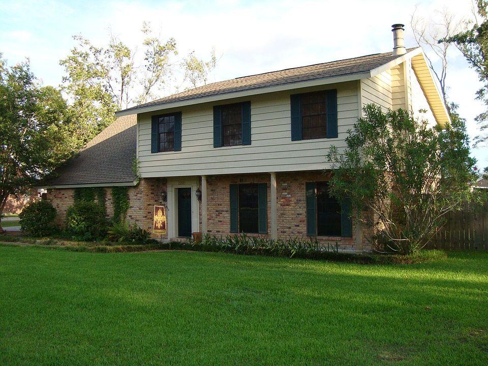 1st image of 2205 Constance Ln