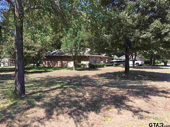 3rd image of 131 Private Road 8520